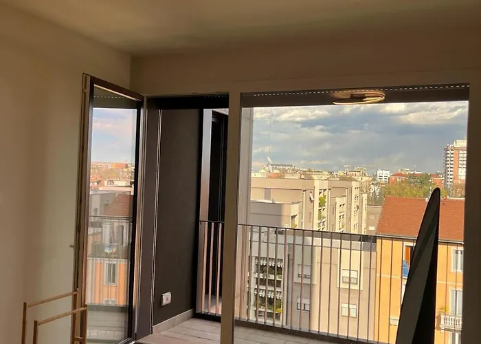 Your Private Skyview Milaan